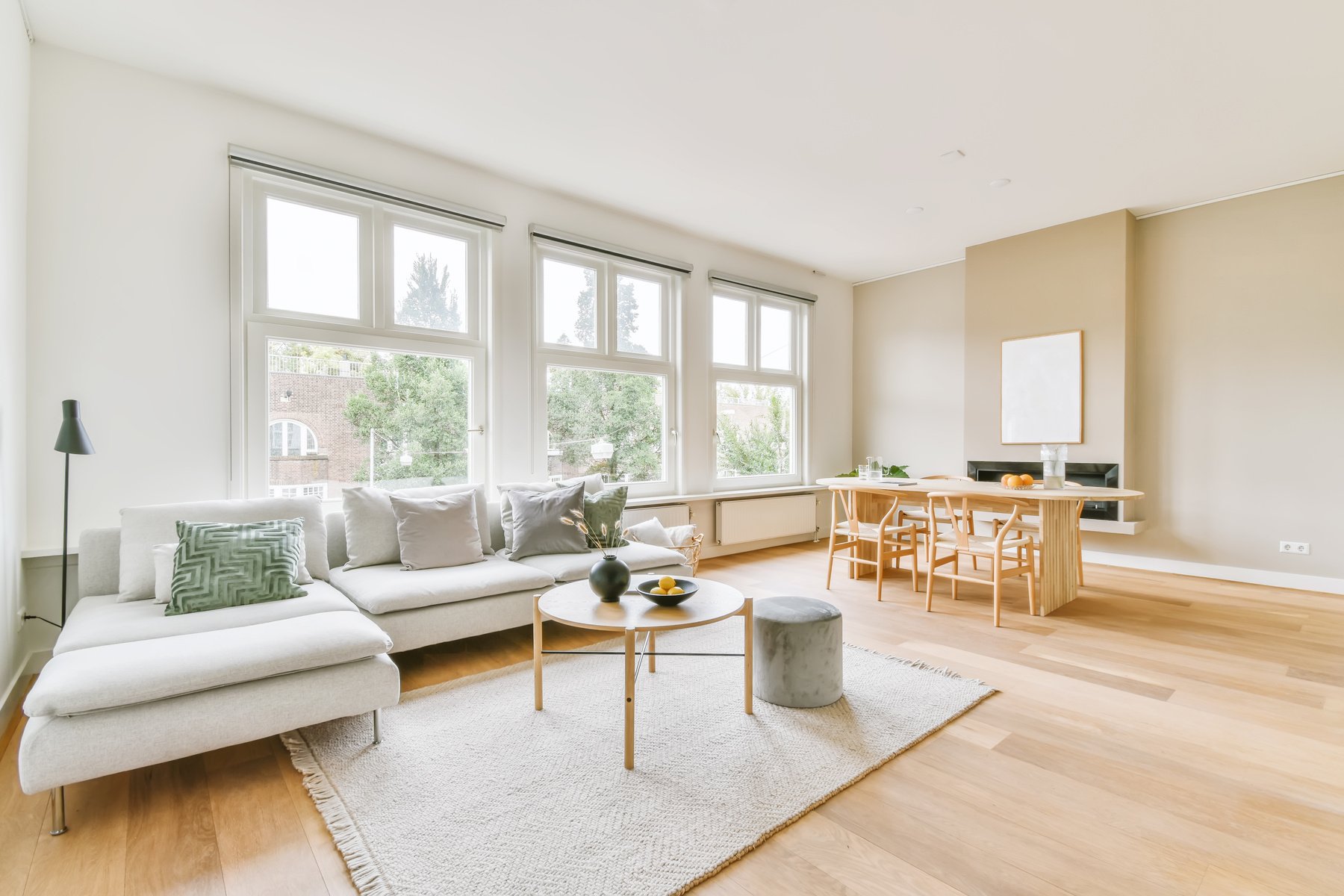 Combined Dining Area with Living Room